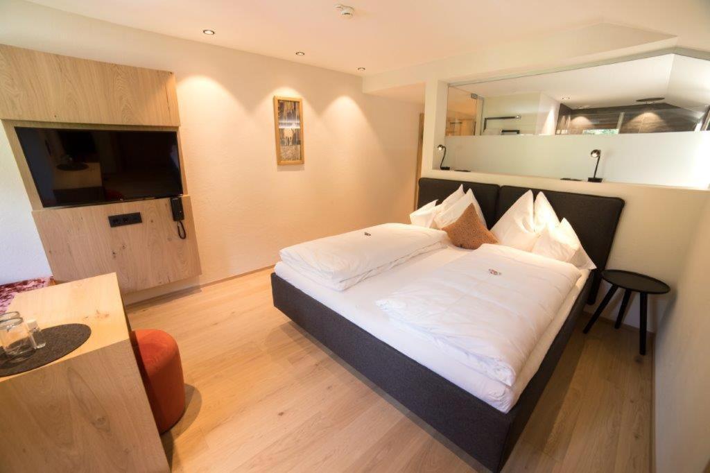 גרגלן Hotel Bradabella - Montafon מראה חיצוני תמונה