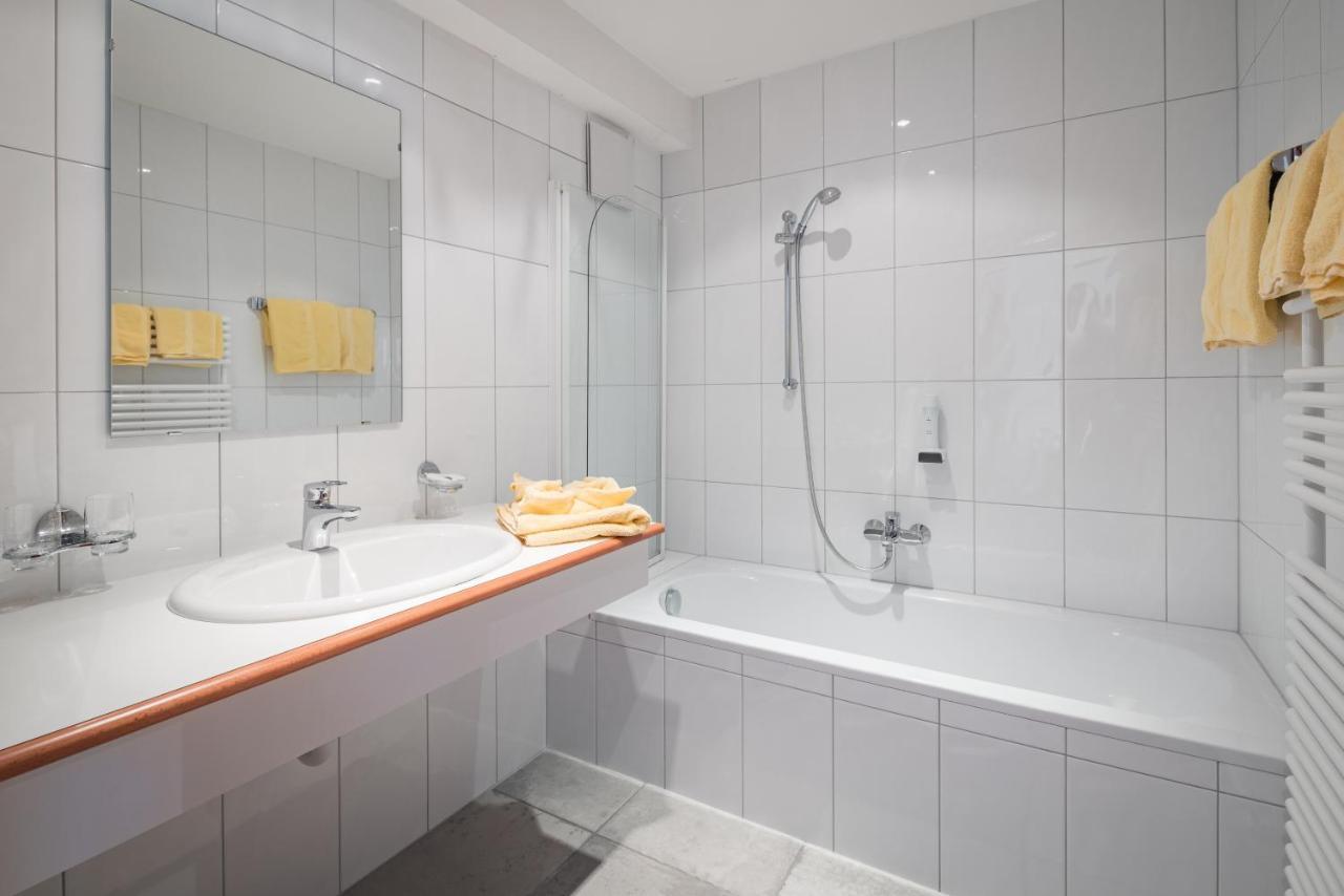 גרגלן Hotel Bradabella - Montafon חדר תמונה